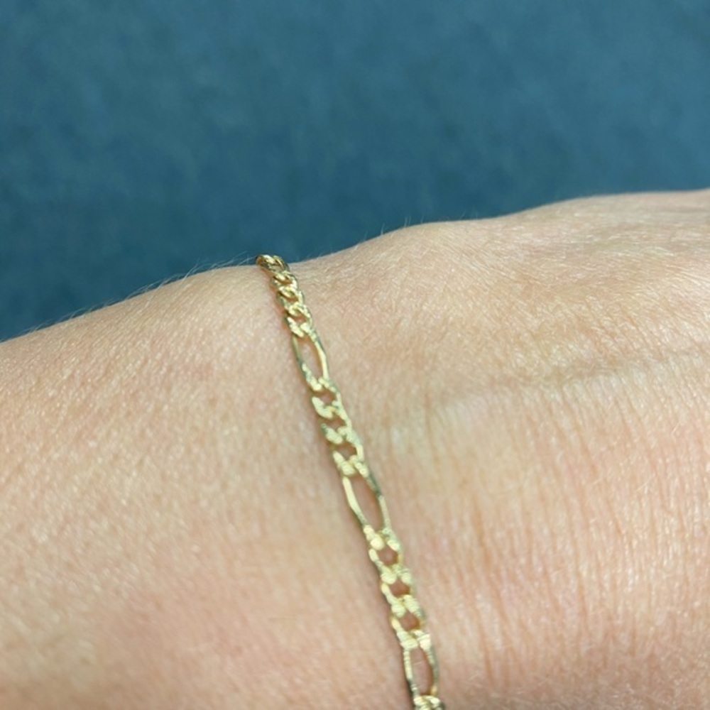 14K Gold 2.7mm Figaro Diamond cut Bracelet 7” inch